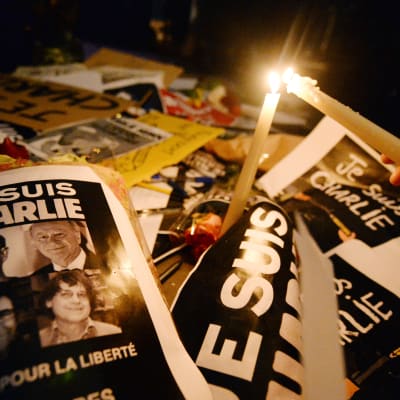 Demonstrationer i Frankrike efter attentat mot Charlie Hebdo