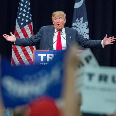 Republikaanien ehdokas Donald Trump puhui kannattajilleen Myrtle Beachissa, Etelä-Carolinassa 19.2. 2016.