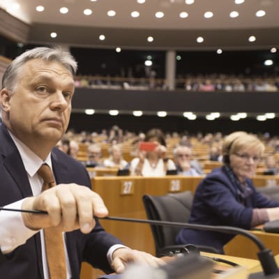 Unkarin pääministeri Viktor Orbán puhui Euroopan parlamentissa keskiviikkona 26. huhtikuuta.