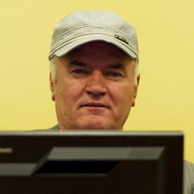 Mladić i krigsförbrytartribunalen i Haag