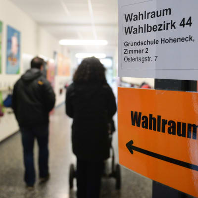 Väljare i Ludwigsburg i delstaten Baden-Wurttemberg där de gröna förutspås vinna delstatsvalet