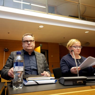 Kari Jääskeläinen käräjäoikeudessa.