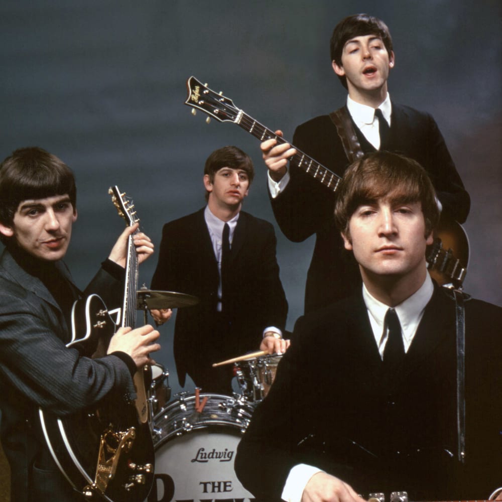 The Beatles släpper sin sista låt med hjälp av AI – med John Lennons röst –  Kultur och nöje – svenska.yle.fi