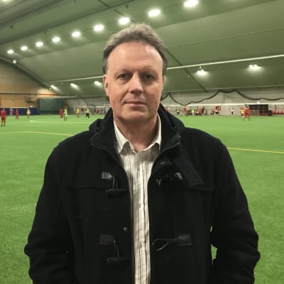 Jaros vd Fredrik Haga i Tellushallen i Jakobstad.