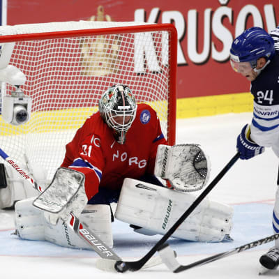 Joonas Kemppainen mot Lars Volden, Finland-Norge, VM 2015.