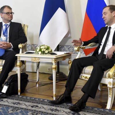 Juha Sipilä och Dmitrij Medvedev