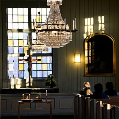 Lilla kyrkan i Borgå öppen för andakt 13.11.17 efter knivdåd