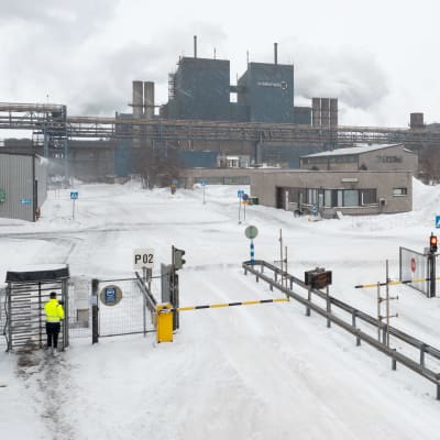 Ilmakuva Outokummun Tornion terästehtaasta