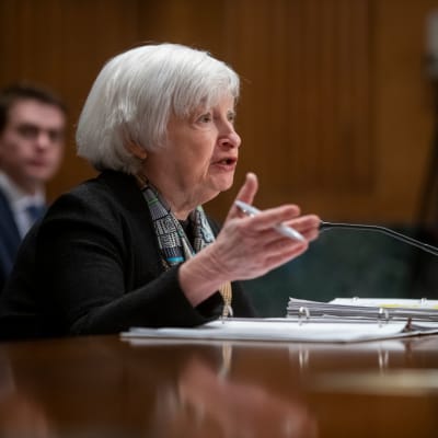 Kuvassa harmaantunut Yhdysvaltojen valtiovarainministeri Janet Yellen. 