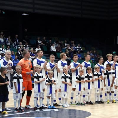 Suomen futsalmaajoukkue Georgiaa vastaan Turussa 11.10.2023.