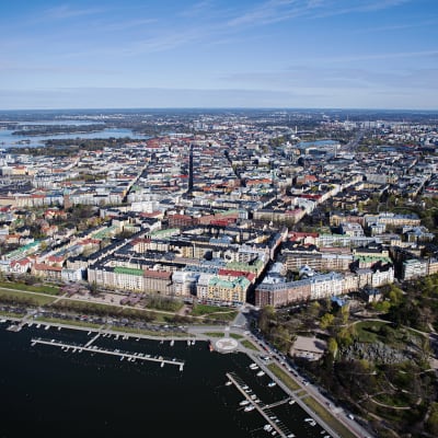 Kuvassa on Helsinki toukokuussa 2020.