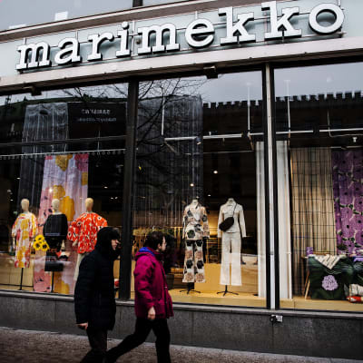 Kuvassa on Marimekon liike Mannerheimintiellä Helsingissä.