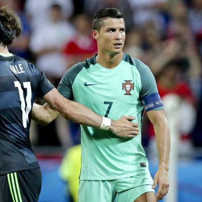 Walesin Gareth Bale ja Portugalin Cristiano Ronaldo.