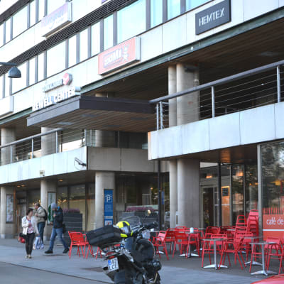 Rewell Centers utsida mot torget