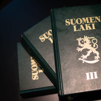 Lakikirjat