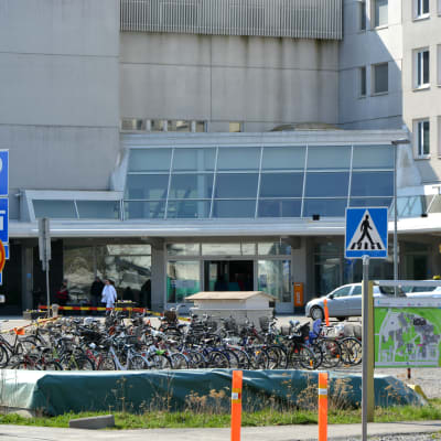 Huvudingången för Vasa centralsjukhus