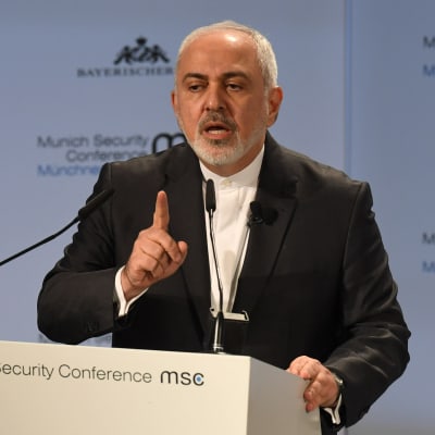 Irans utrikesminister Mohammad Javad Zarif har lämnat in sin avskedsansökan