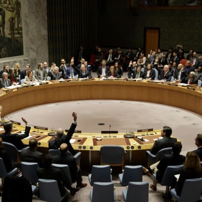 FN:s säkerhetsråd röstar för resolution som fördömer Israels bosättningspolitik