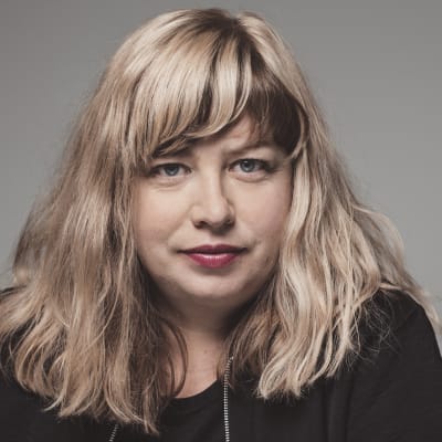 Sofia B Karlsson föreläser om inkuderande idrott.