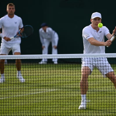 Lloyd Glasspool ja Harri Heliövaara Wimbledonin tennisturnauksessa.
