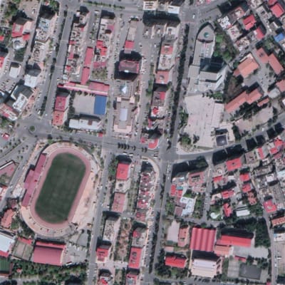 Satellitbild av staden Kahramanmaraş före jordbävningen.