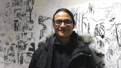 Suorya Sew från Indien studerar i Finland.