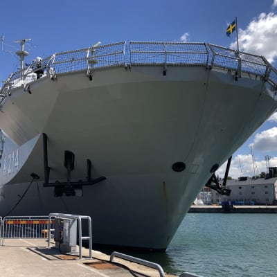 Svenska flottans fartyg i Visby hamn
