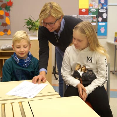 Pia Boström, Erik Gäddnäs och Elsa Laurila. 