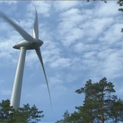 Inkoon Barösundin tuulivoimala suljetaan melun vuoksi.