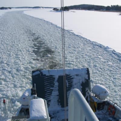 Yhteysalusväylä Saaristomerellä.