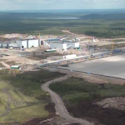 Talvivaaran kaivosalue ilmasta kuvattuna.