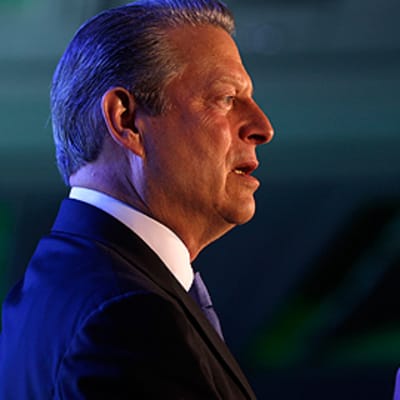 Al Gore luennoimassa ilmastonmuutoksesta