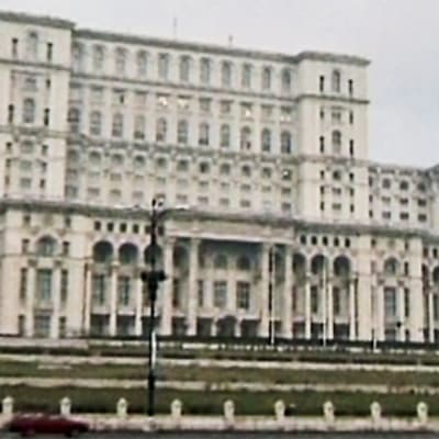 Romanian parlamenttitalo Bukarestissa.