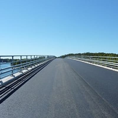 Lövön uusi silta.