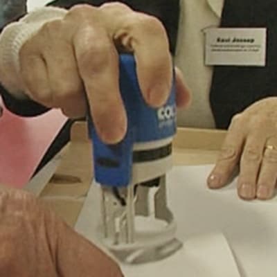Virossa Edgar Savisaaren johtama keskustapuolue on voittanut sunnuntain kuntavaalit.