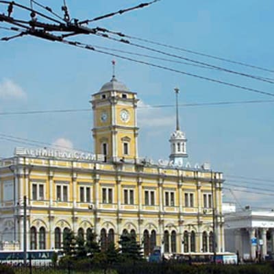 Leningradin rautatieasema Moskovassa.