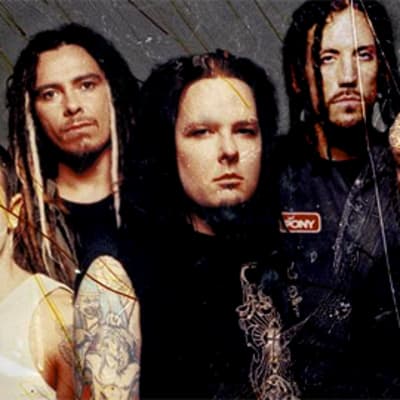 Korn-yhtye lehdistökuvassa.
