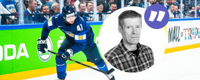Miro Heiskanen i landslaget 2022.