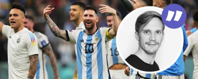 Lionel Messi firar i VM.