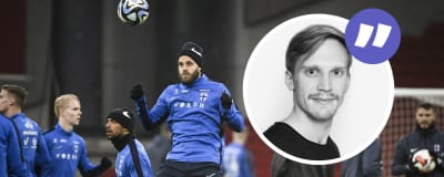 Teemu Pukki tränar med landslaget.