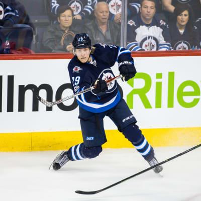 Patrik Laines debutsäsong i NHL belönas med en nominering till Calder Trophy.