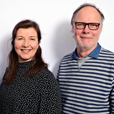 Tero Liete, Kaija Kärkinen ja Jukka Haarma seisomassa