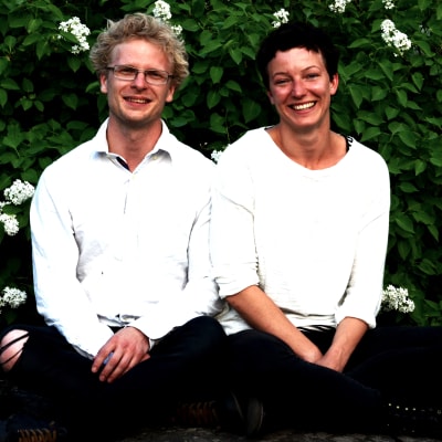 Oskar Pöysti och Maria Ahlroth.