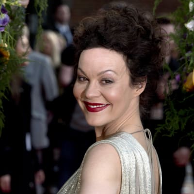 Helen Mccrory kuoli perjantaina 52 vuoden iässä. Tässä hän saapui vuonna 2015 katsomaan ensi-iltaan "A little chaos"-elokuvaa, jossa hänellä oli sivuosa.