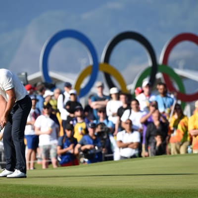 Henrik Stenson golfar i Rio