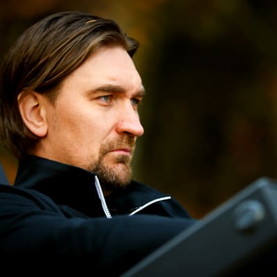 Janne Tuunanen i utegymmet i Britas
