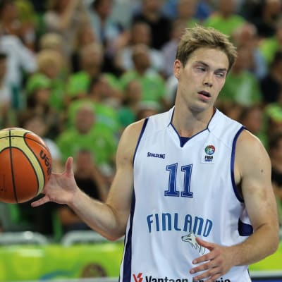 Petteri Koponen vid EM i basket 2013.