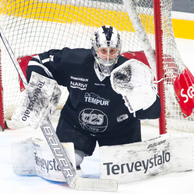 TPS:n luottovahti Andrei Karejeville kauden neljäs nollapeli. 