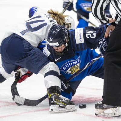 Naisleijonat kärsi tappion Yhdysvalloista jääkiekon MM-avauksessa