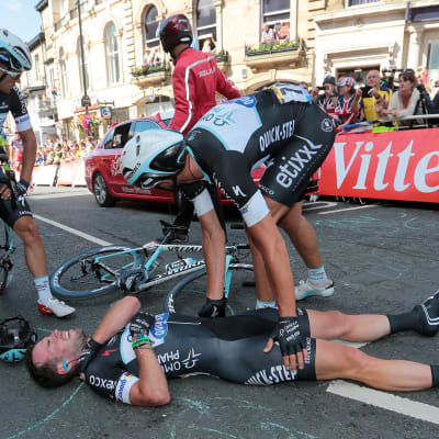 Mark Cavendish skadad.